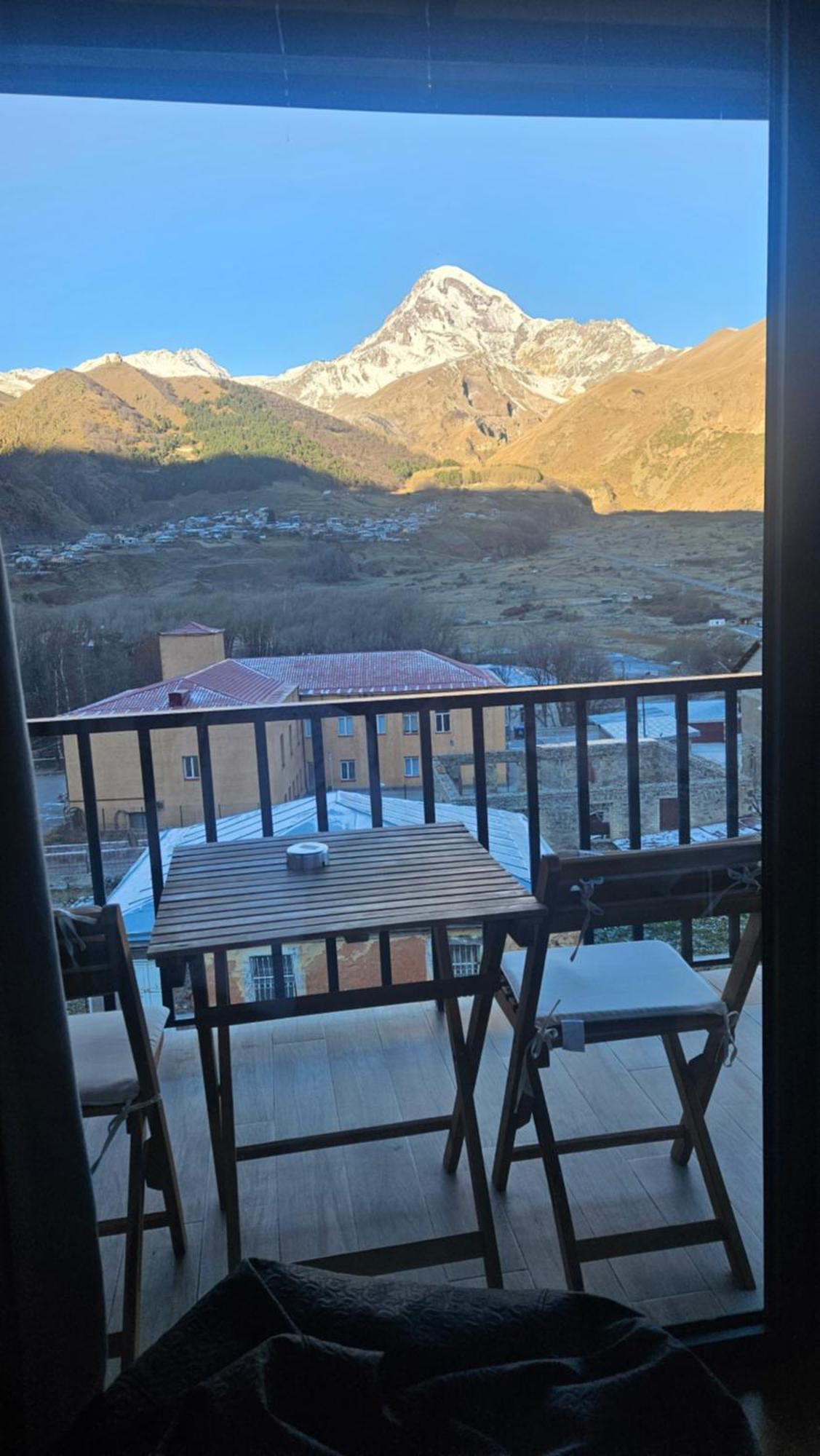 Best View Kazbegi الغرفة الصورة