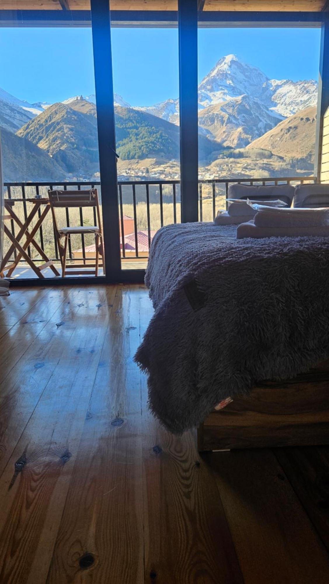 Best View Kazbegi الغرفة الصورة